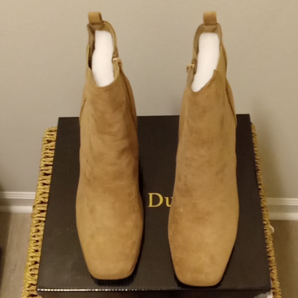 Pierre Dumas tan suede boots